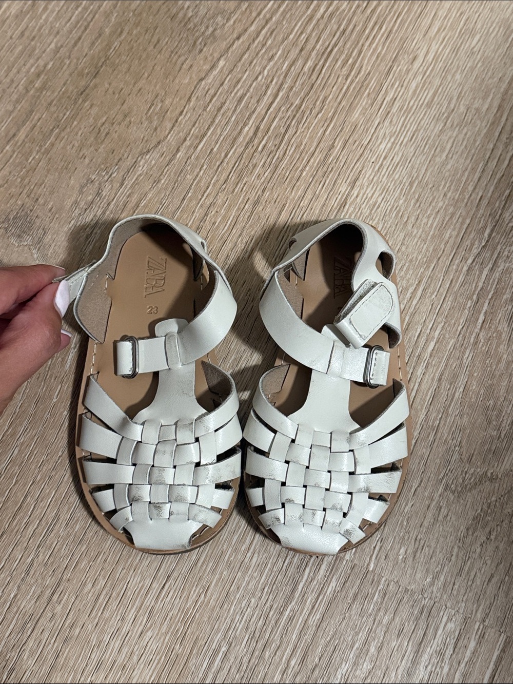 Zara Kids Cream Woven Leather T-Strap Sandals